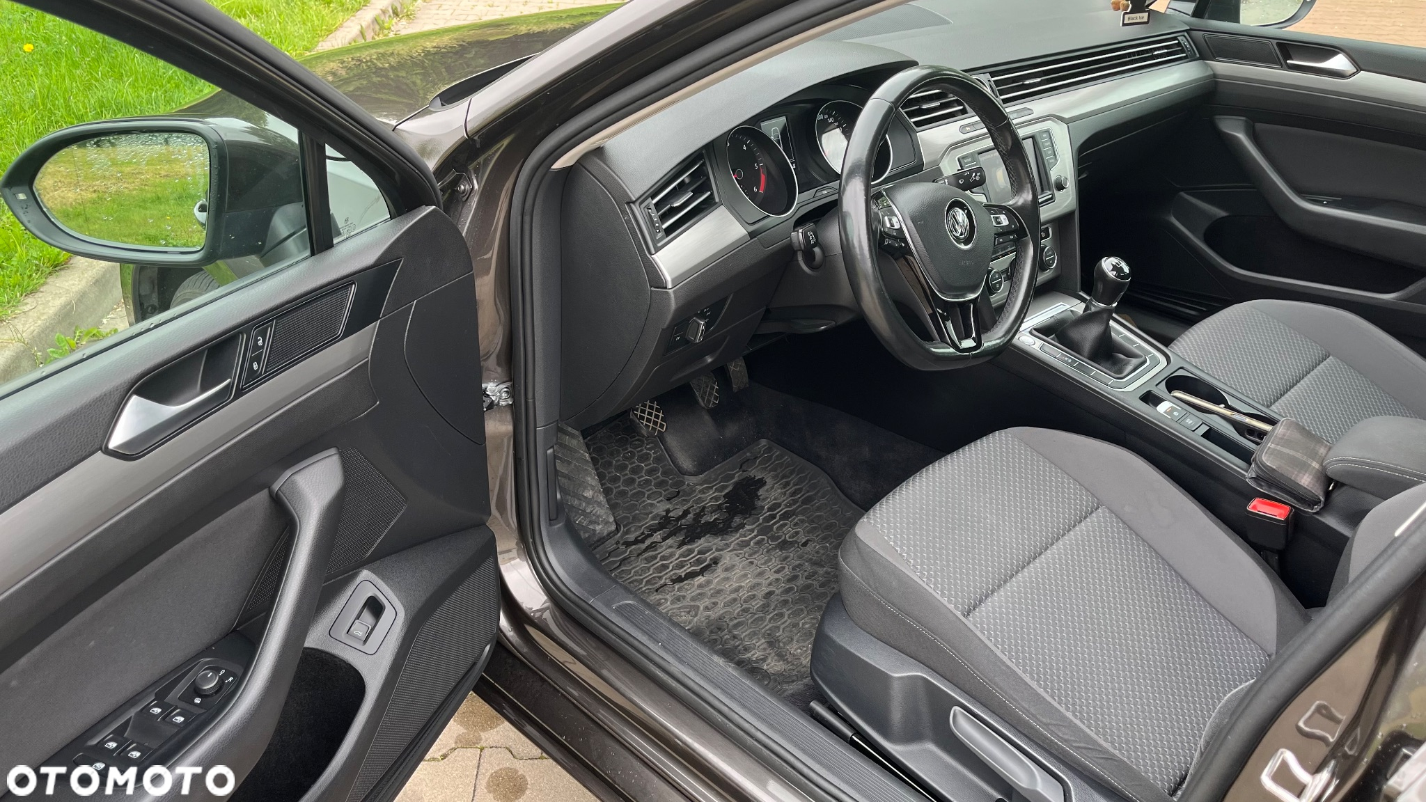 Volkswagen Passat 2.0 TDI SCR Comfortline - 20