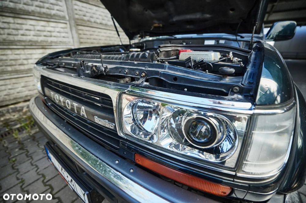 Toyota Land Cruiser - 31