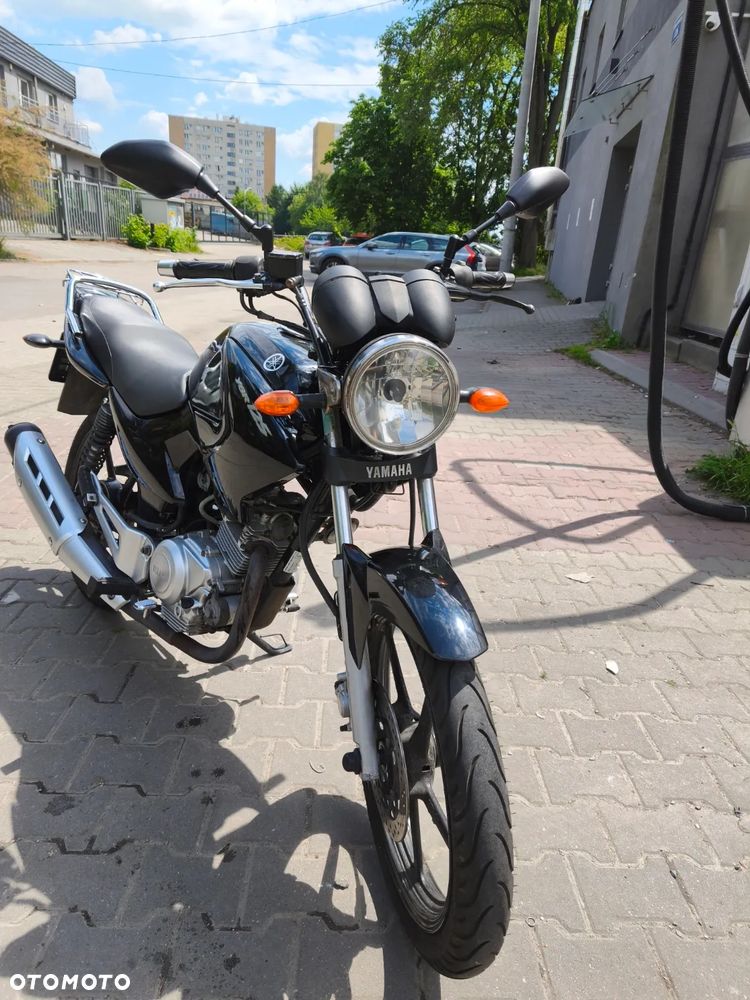 Yamaha YBR - 8