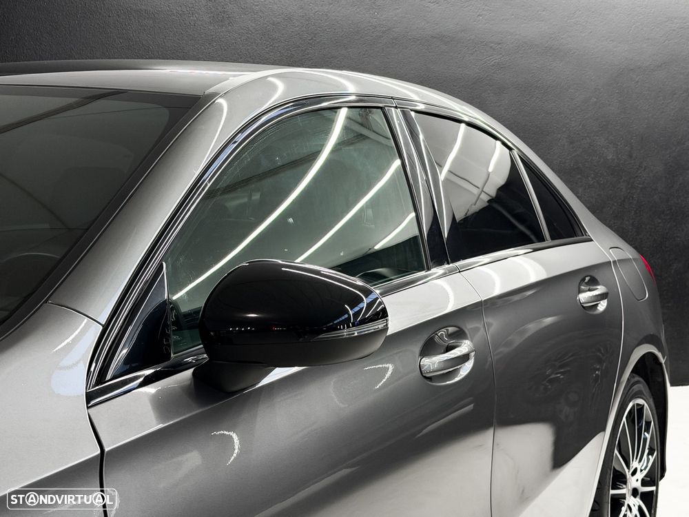 Mercedes-Benz A 250 Limousine e 8G-DCT AMG Line - 10