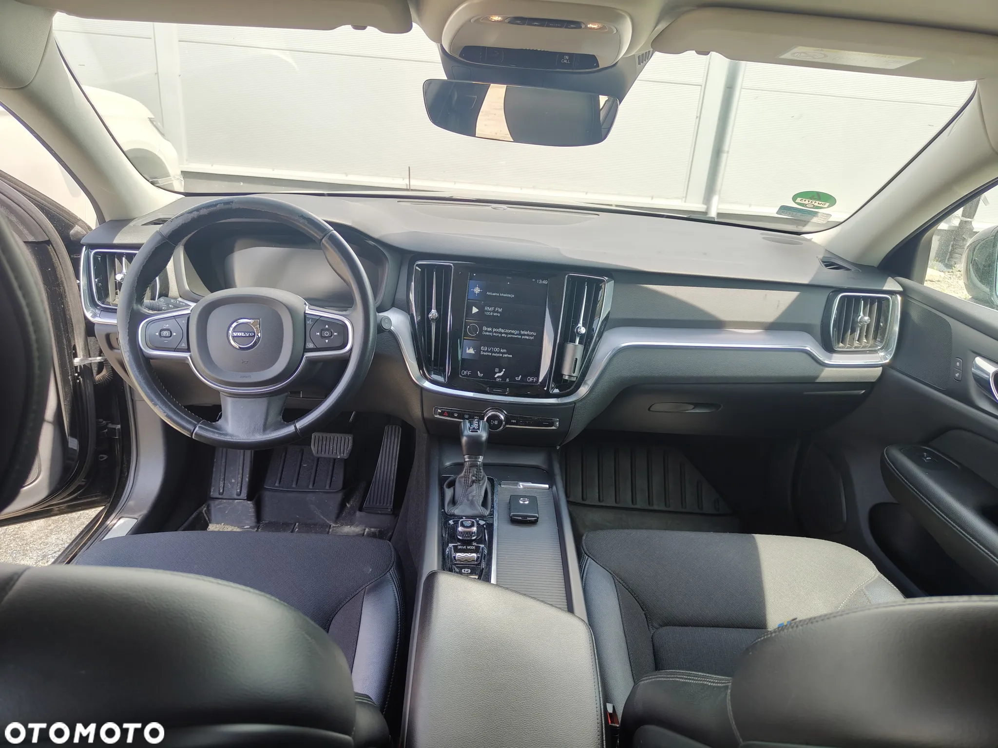 Volvo V60 D3 AWD Momentum Pro - 6