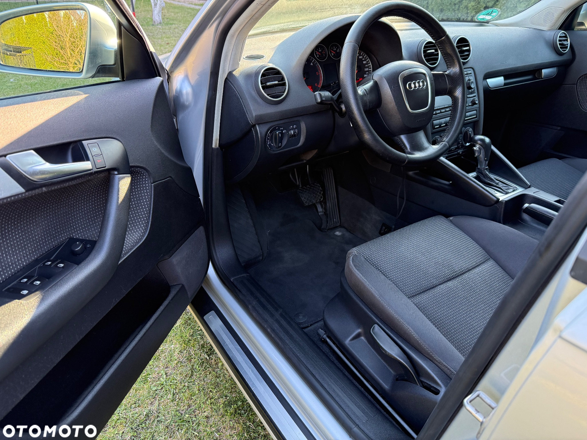 Audi A3 2.0 TDI Sportback DPF (DSG) S tronic Ambiente - 10