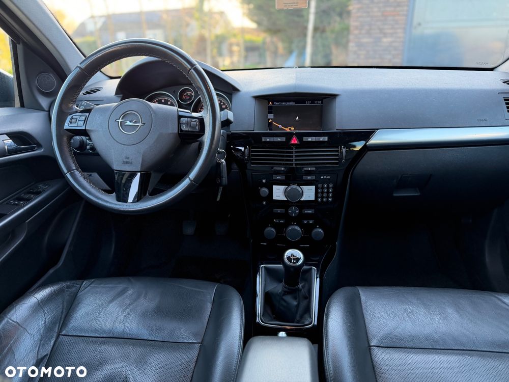 Opel Astra 1.6 Color Edition - 16