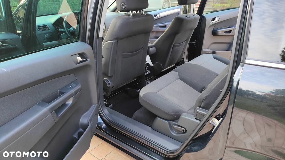 Opel Zafira 1.8 Cosmo - 10