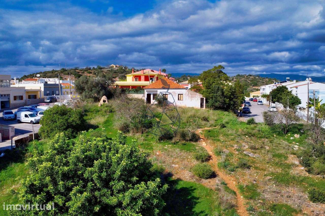 Terreno com Ruina  com PIP em analise para construção de 19 Moradias - - Grande imagem: 5/17