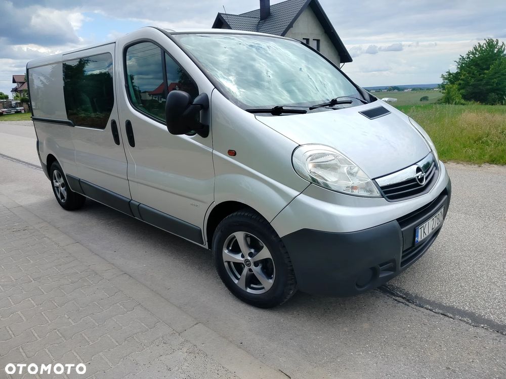 Opel Vivaro - 10