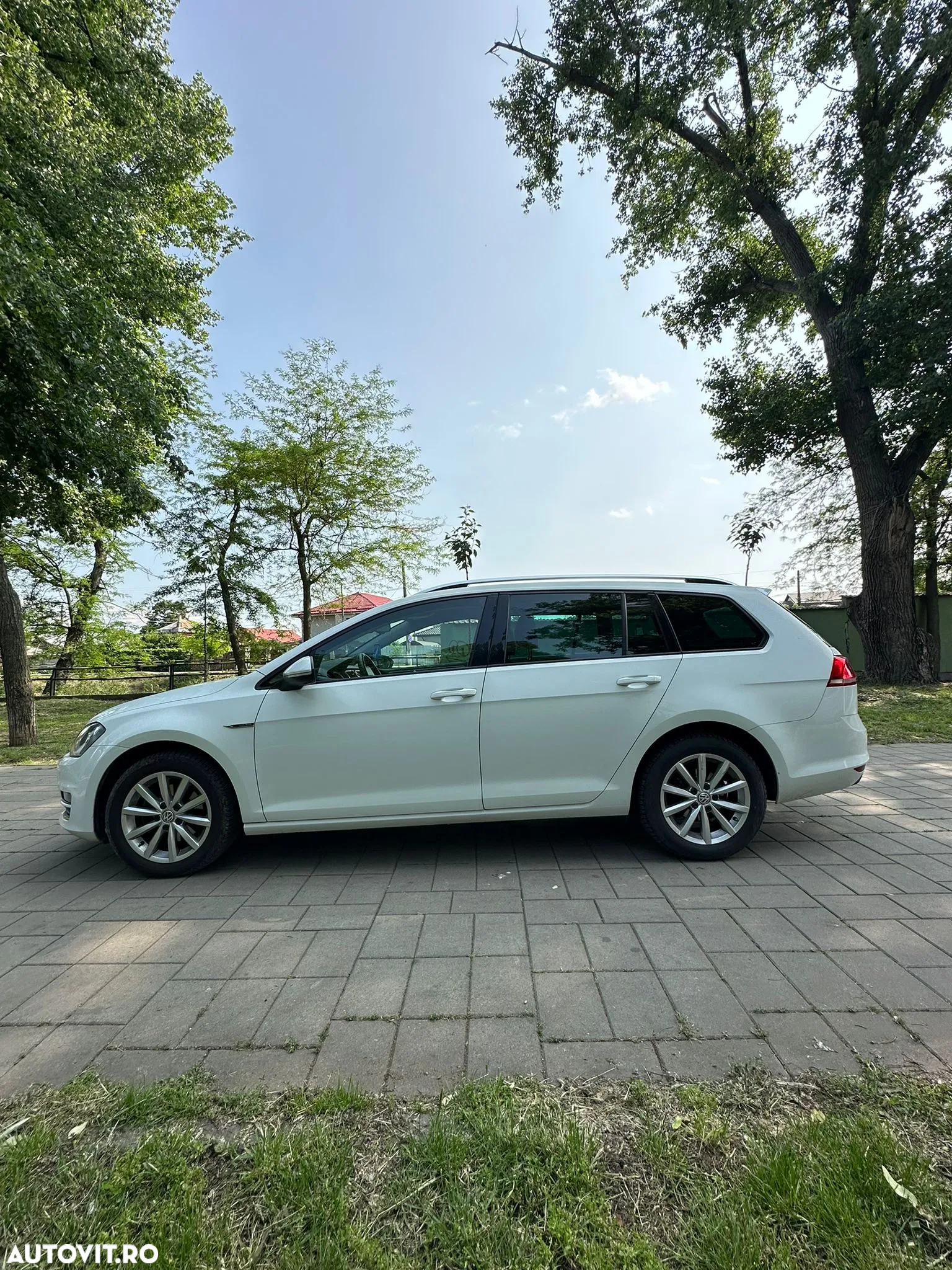 Volkswagen Golf 2.0 TDI DPF BMT DSG Highline - 8
