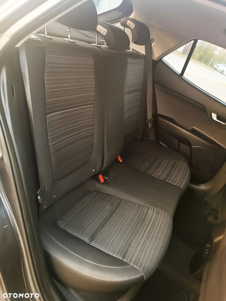 Kia Stonic - 21
