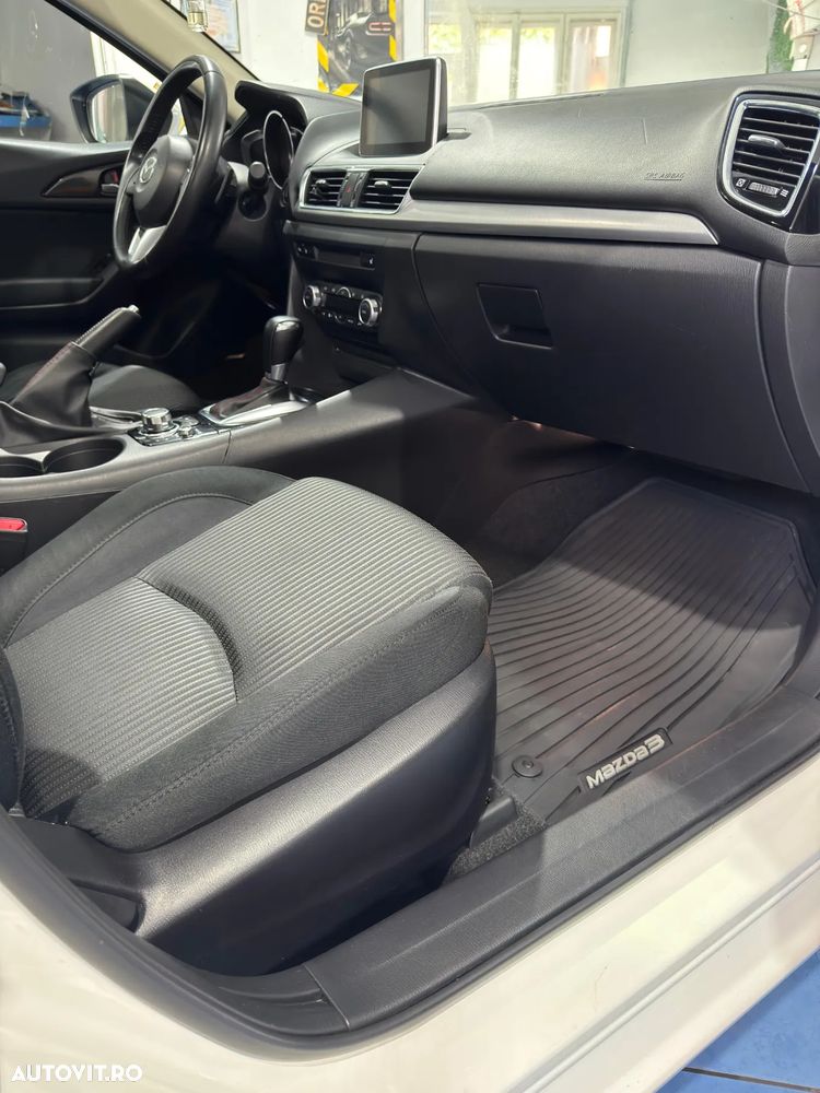 Mazda 3 SKYACTIV-D 150 Automatik Sports-Line - 12