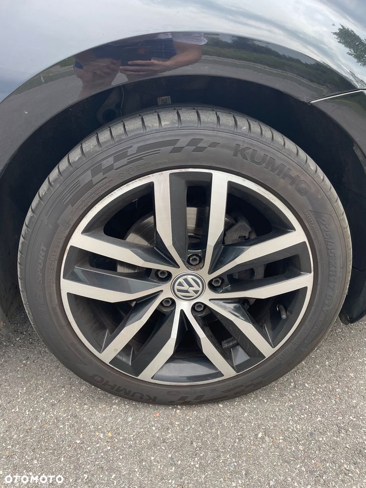 Volkswagen Golf 1.6 TDI DPF Highline - 33