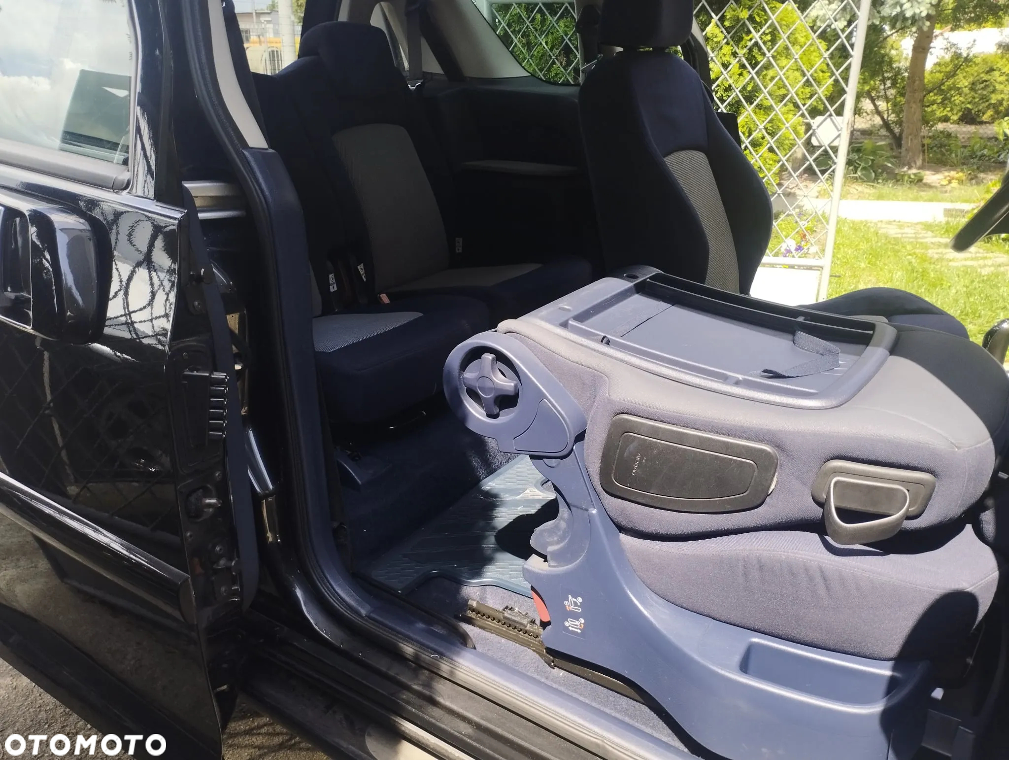 Peugeot 1007 110 2-Tronic Premium - 24