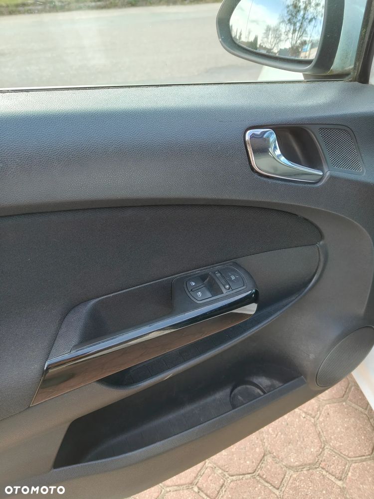 Opel Corsa 1.2 16V Color Edition - 14