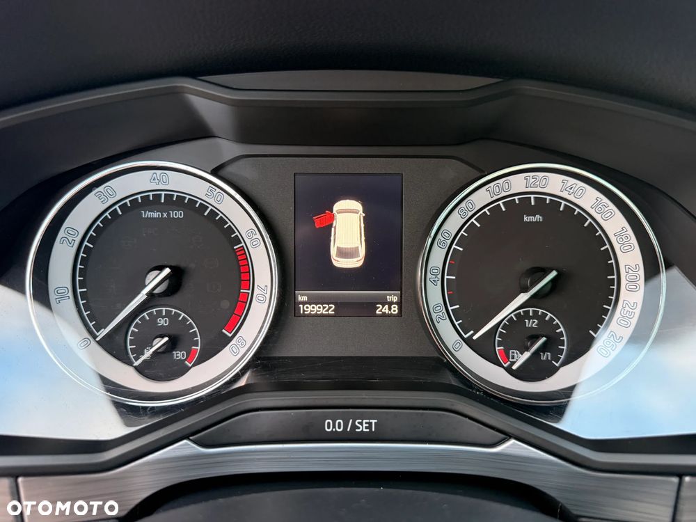 Skoda Superb 1.5 TSI Sportline DSG - 21