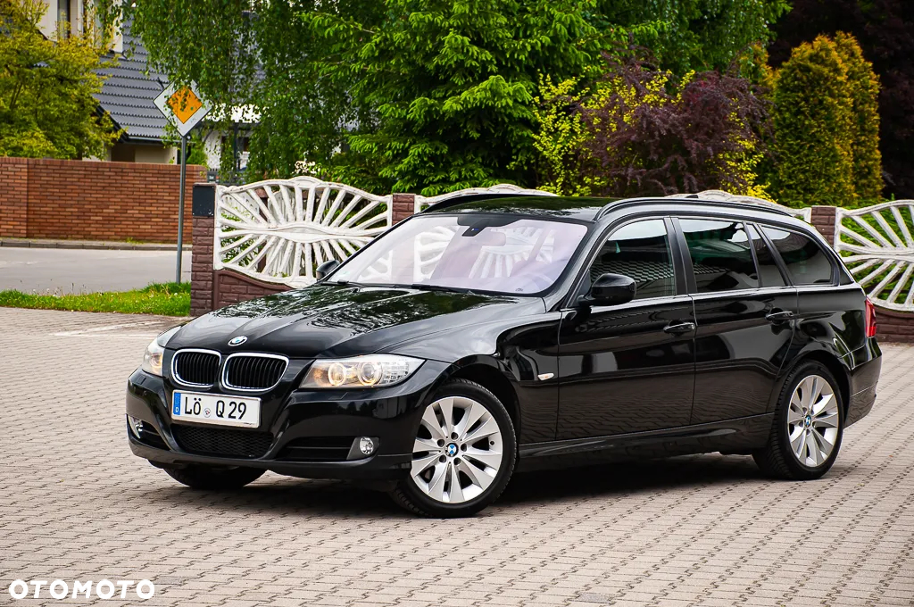 BMW Seria 3 320d xDrive DPF Touring Edition Fleet Exclusive - 2