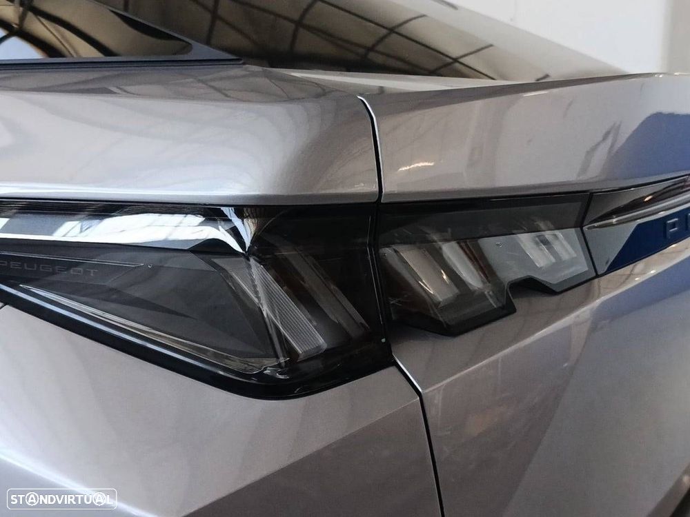 Peugeot 3008 1.2 Hybrid Allure e-DCS6 - 26