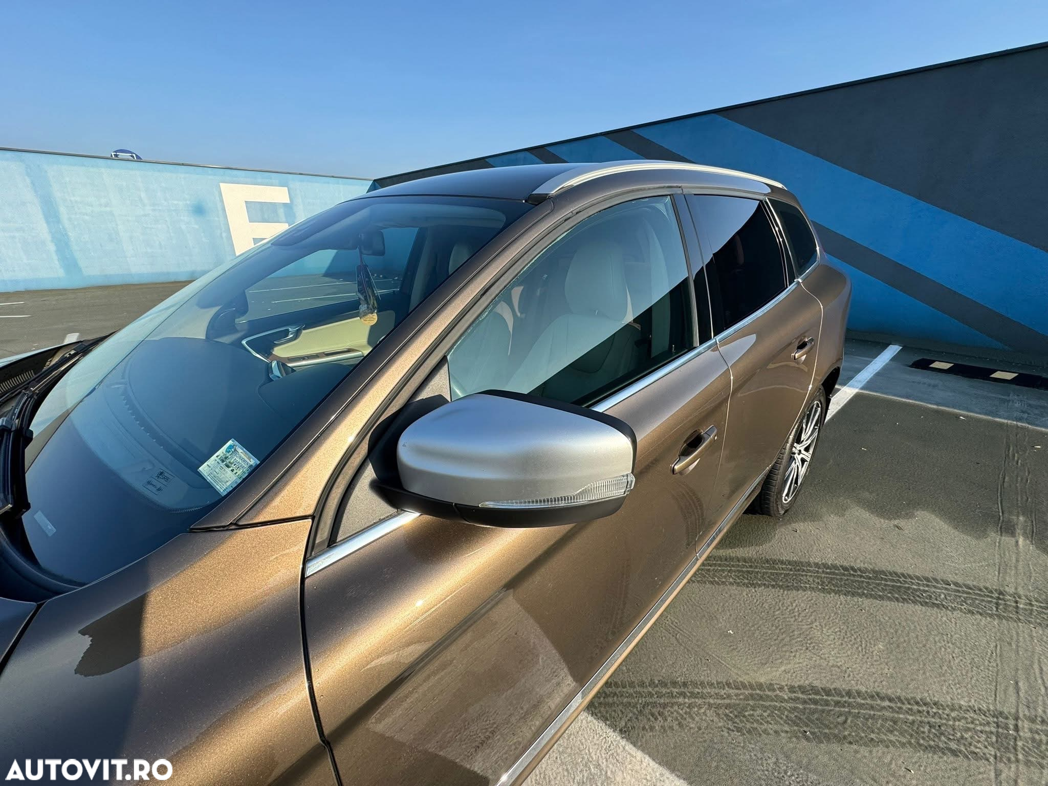 Volvo XC 60 D5 AWD Summum - 4