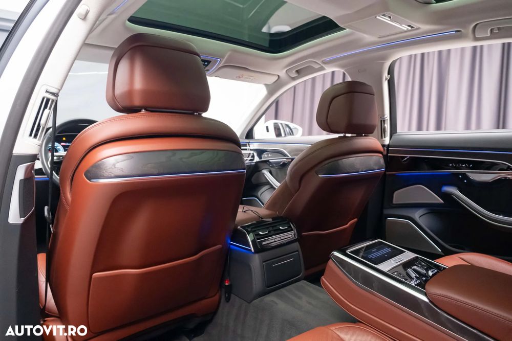 Audi A8 - 36