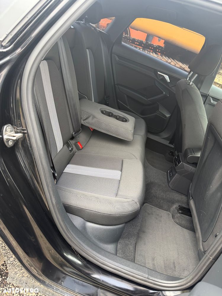Audi A3 Limuzina 2.0 35 TDI S tronic S Line - 35