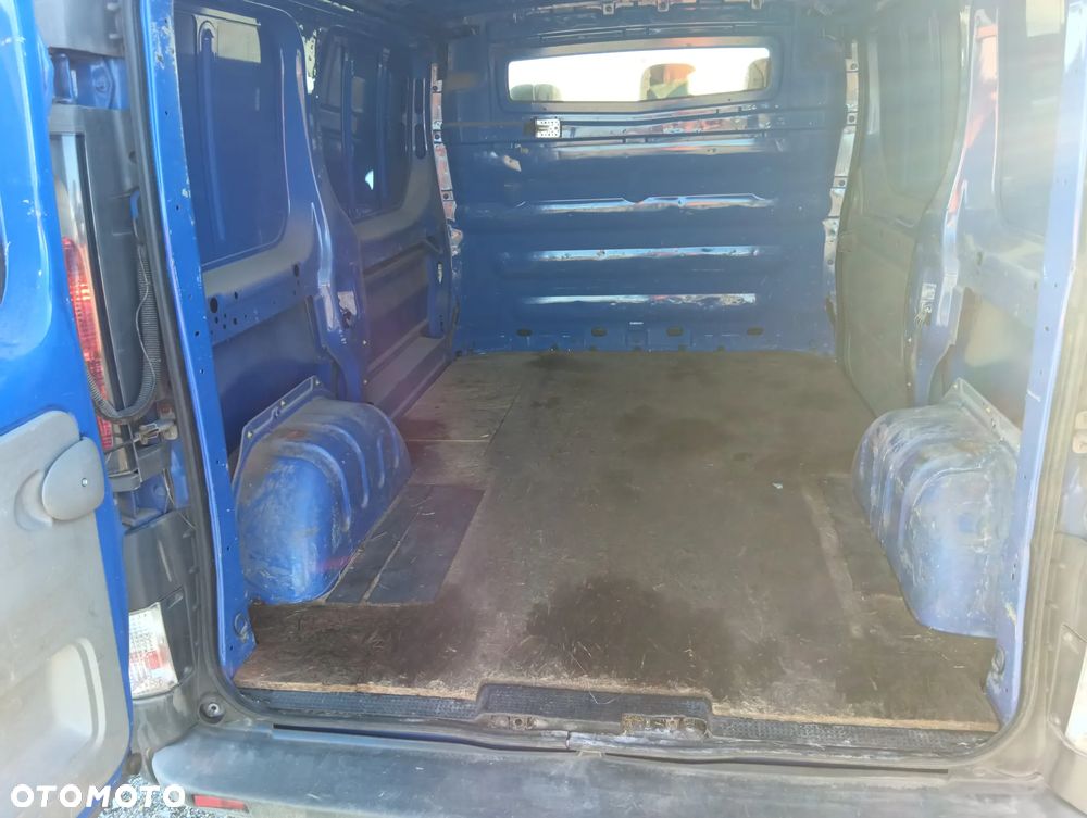 Opel vivaro - 4