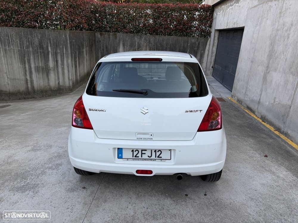 Suzuki Swift 1.3 DDiS GLX - 6