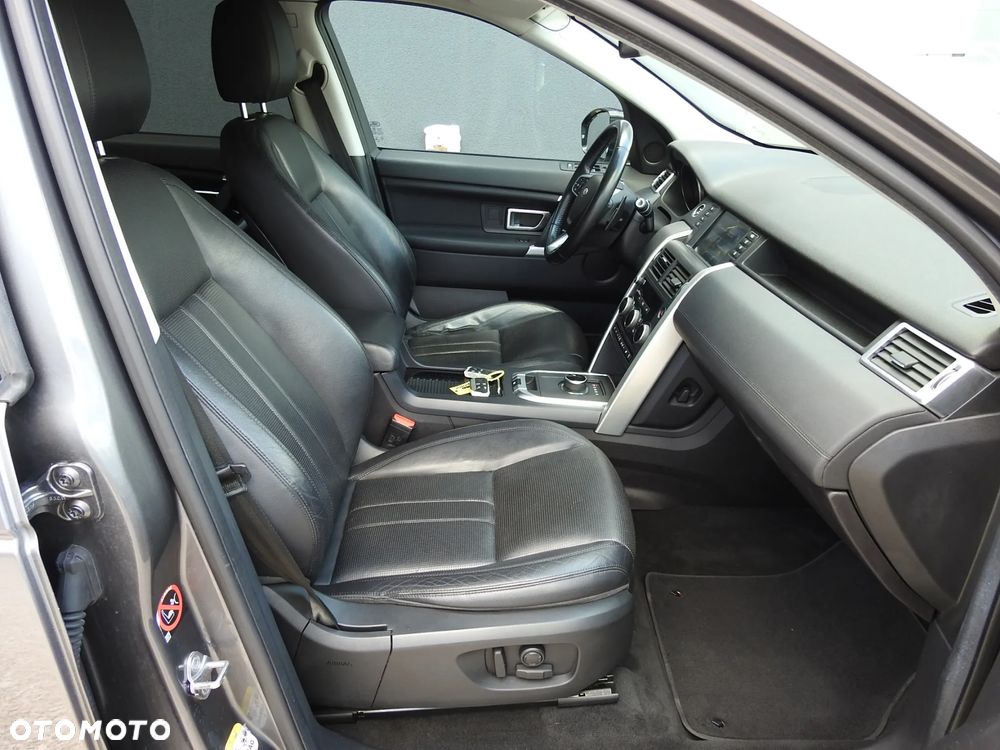 Land Rover Discovery Sport TD4 HSE Luxury - 12