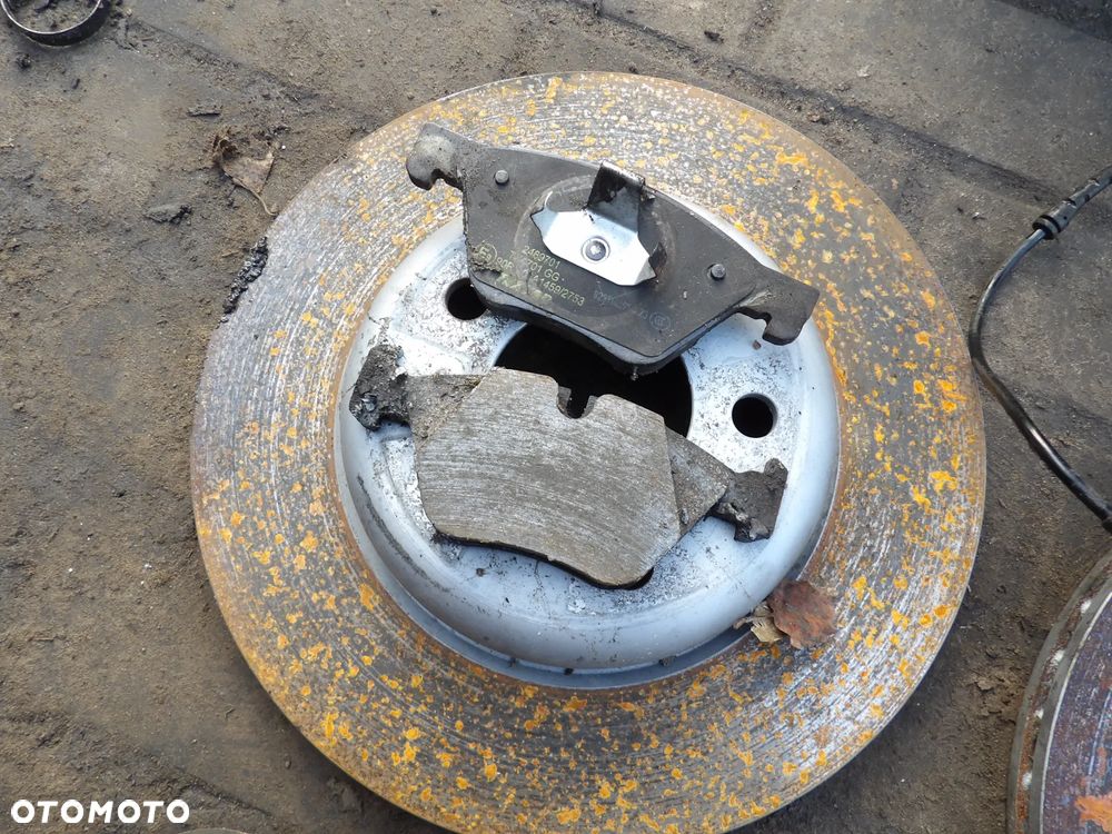 BMW - F10 - B47 - 2.0d - TARCZE HAMULCOWE - KLOCKI - KOMPLET - 3