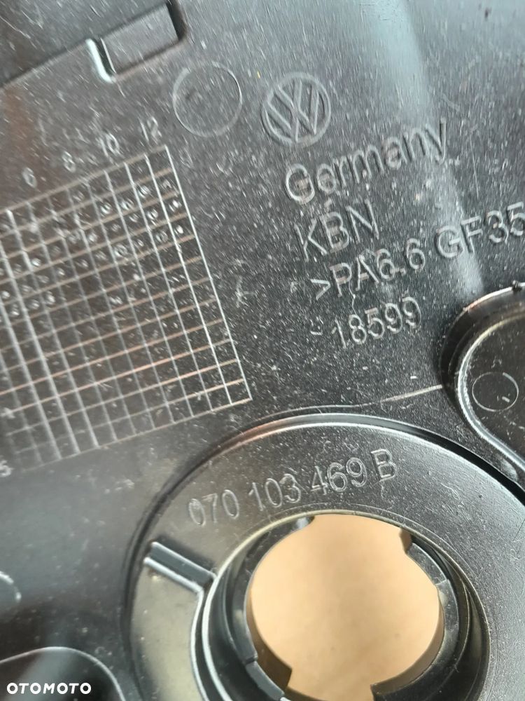 Pokrywa głowicy VW T5 2.5 TDI 070103469B - 3