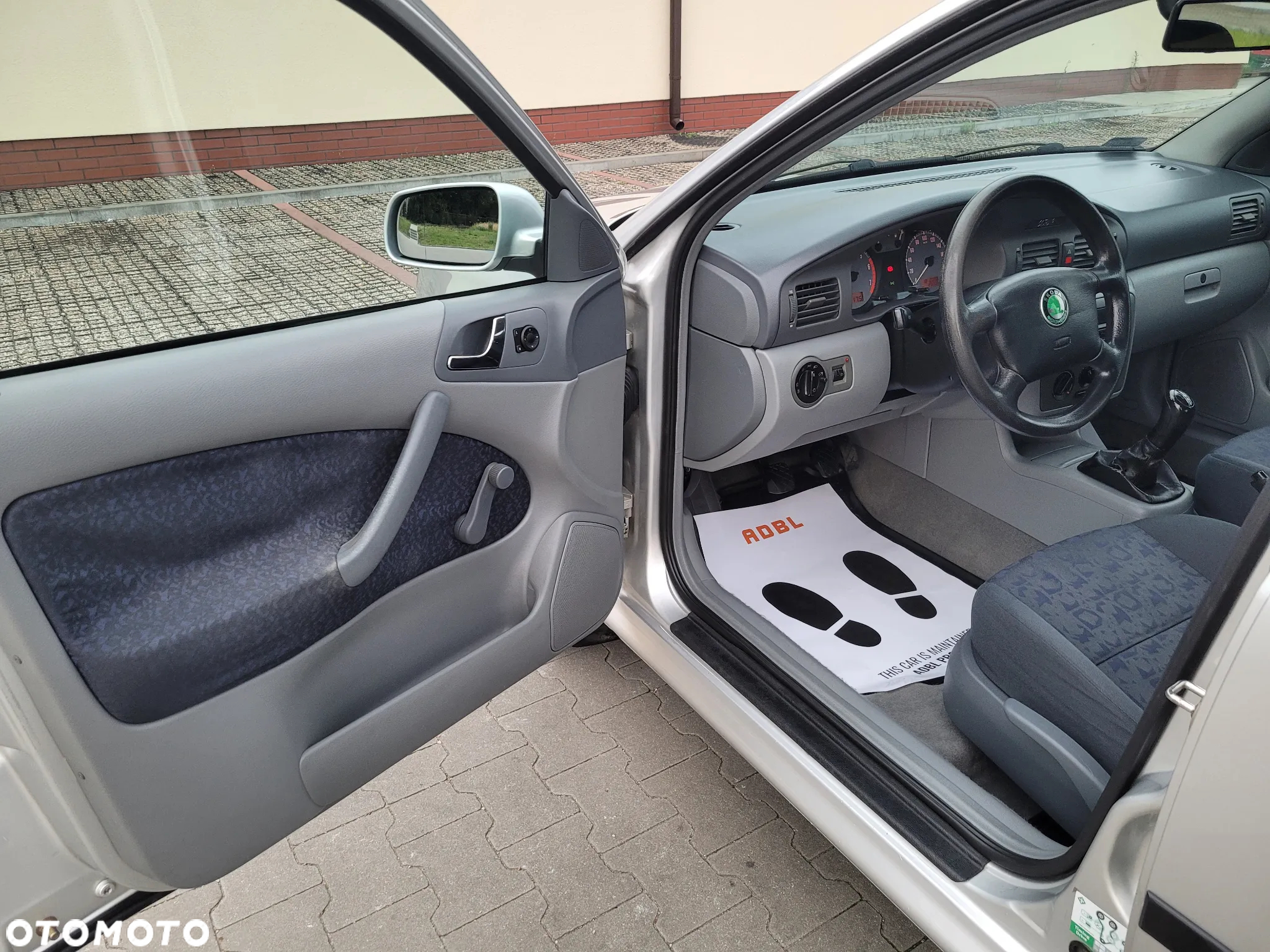 Skoda Octavia 1.6 GLX - 28