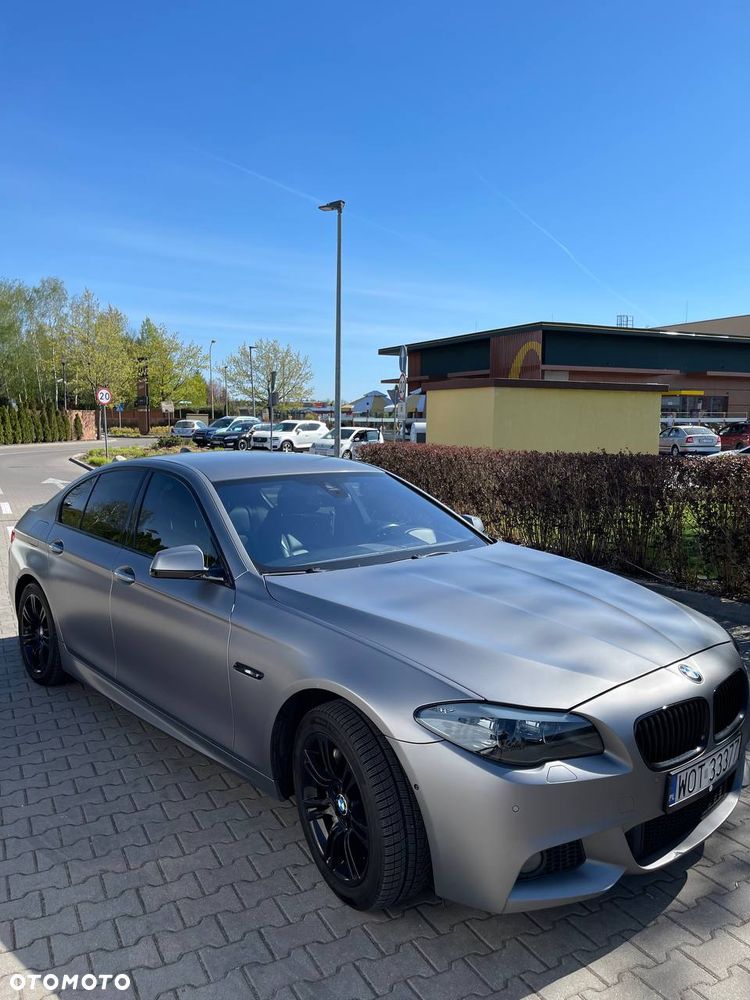 BMW Seria 5 525d xDrive - 1
