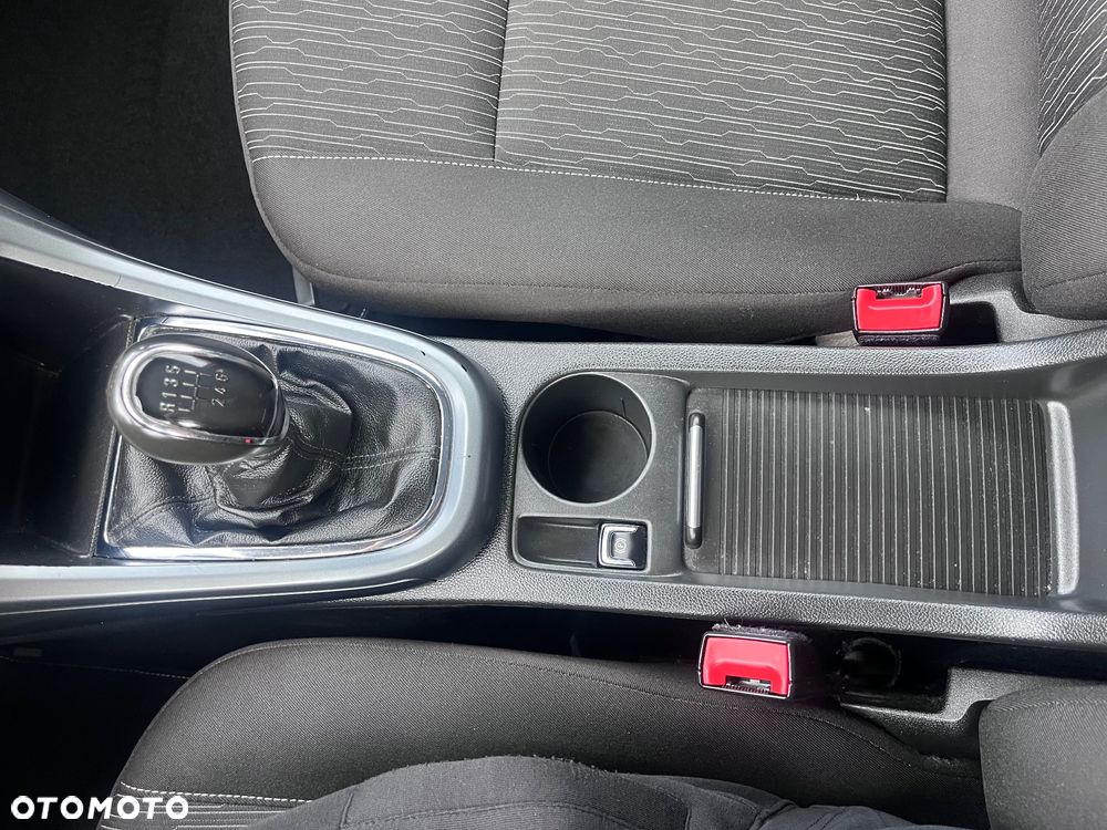Opel Astra 1.4 T Cosmo - 14
