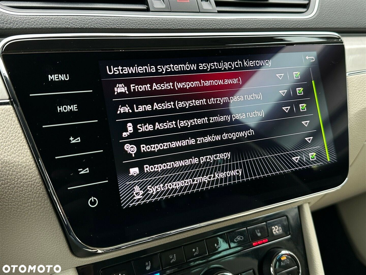Skoda Superb 2.0 TDI SCR L&K DSG - 26