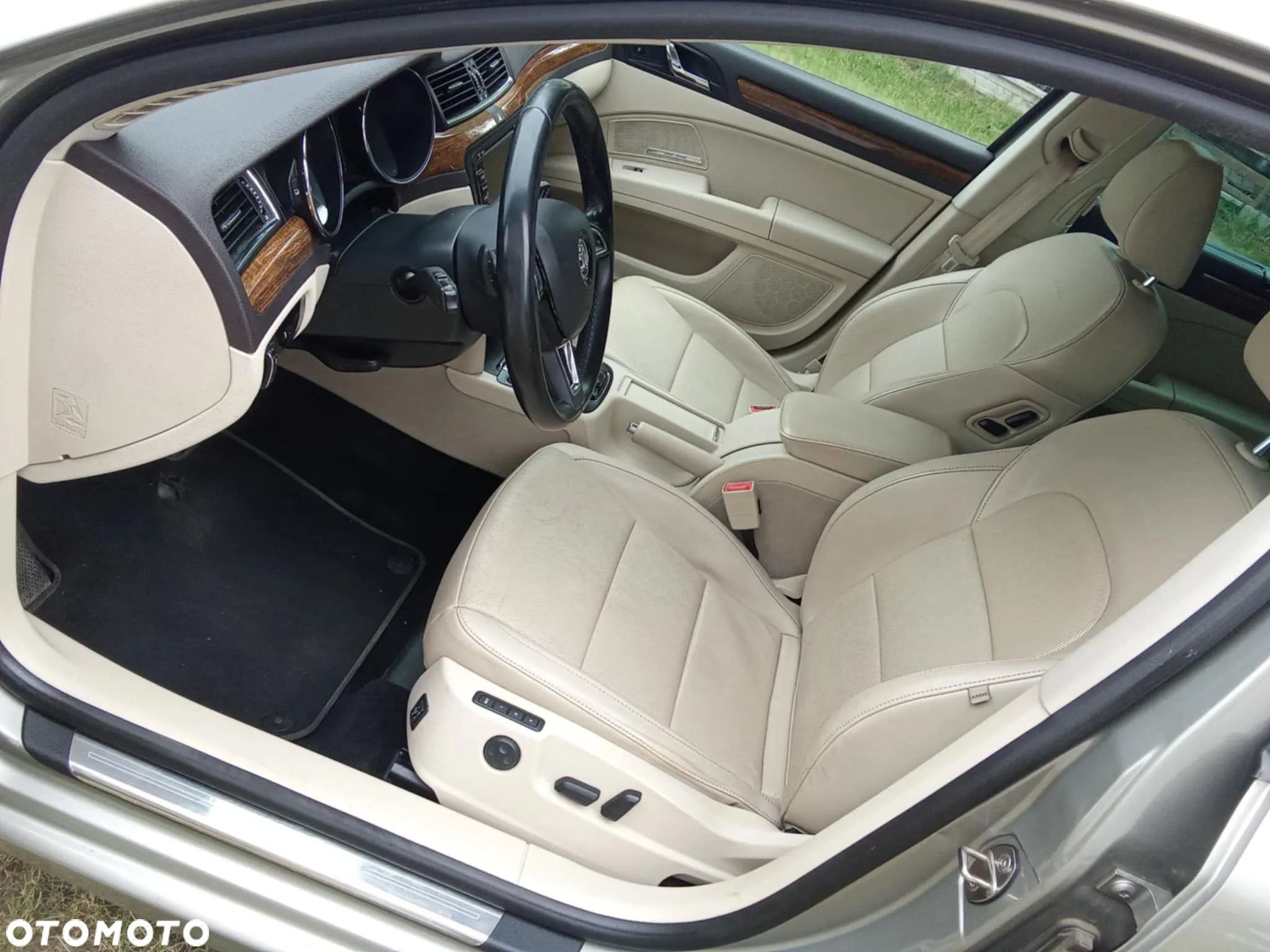 Skoda Superb 2.0 TDI 4x4 L&K DSG - 17