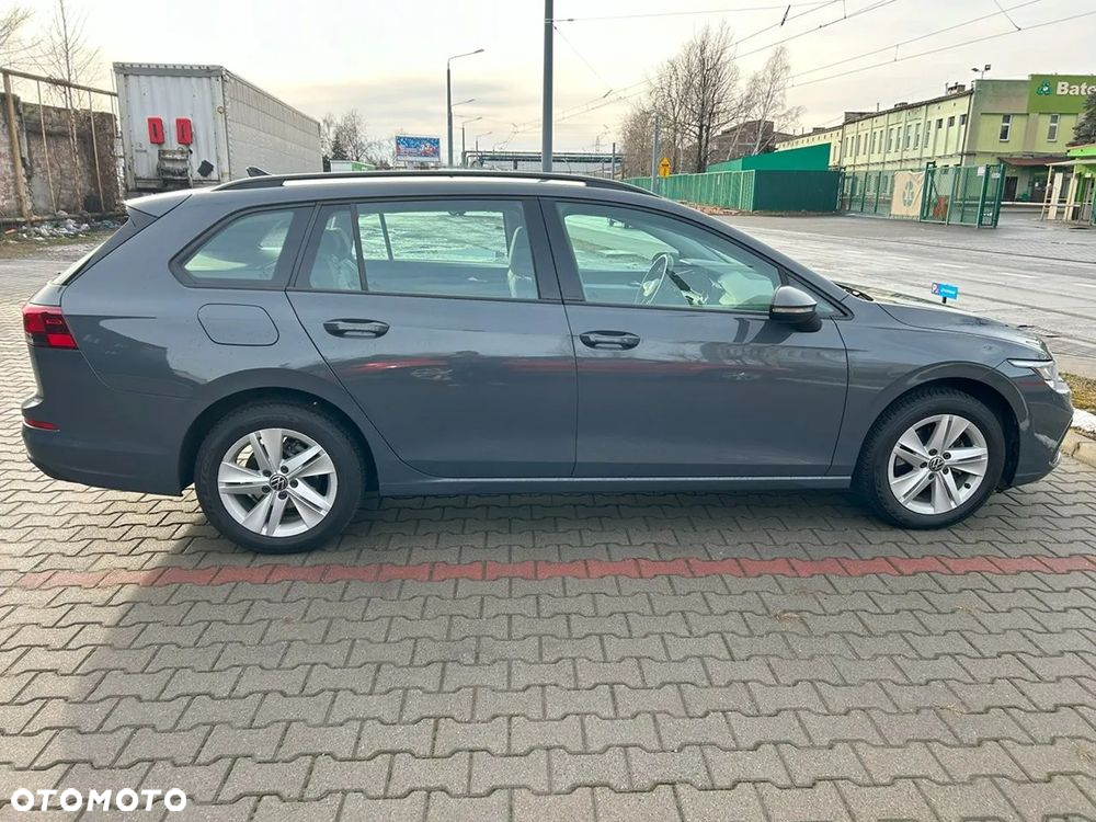 Volkswagen Golf - 6