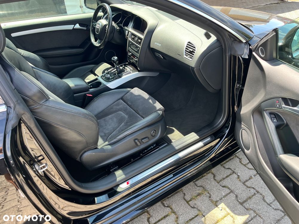 Audi A5 Coupé 3.2 FSI Quattro - 34