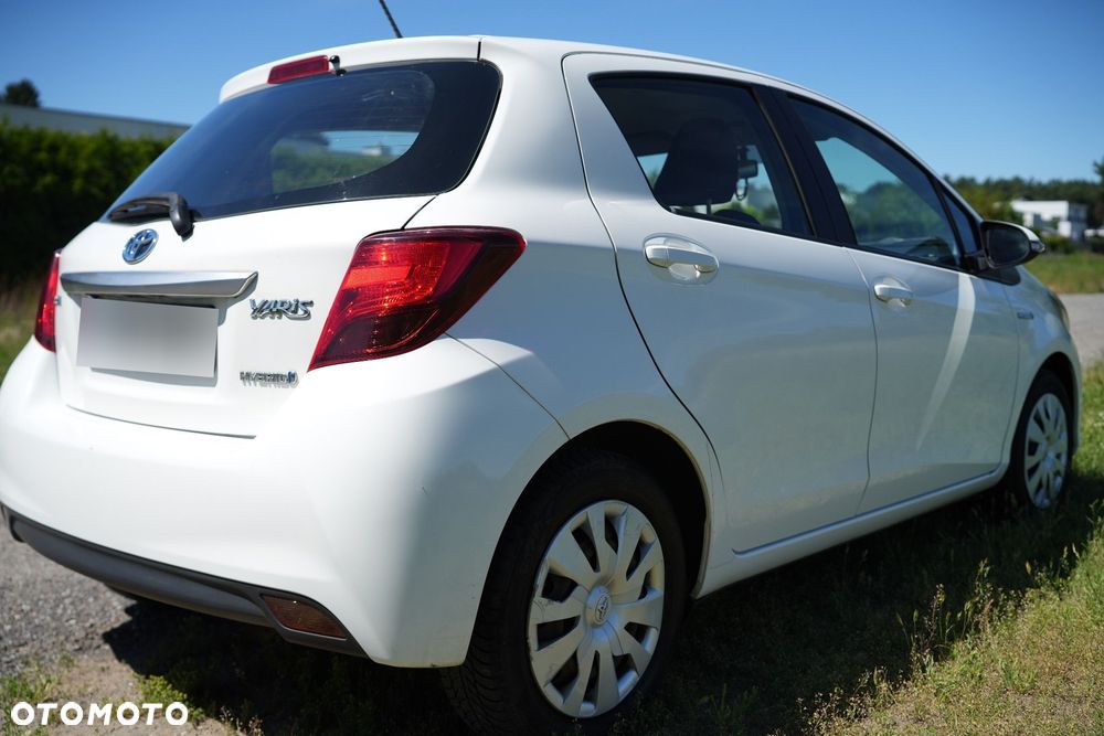 Toyota Yaris Hybrid 100 Premium EU6 - 5