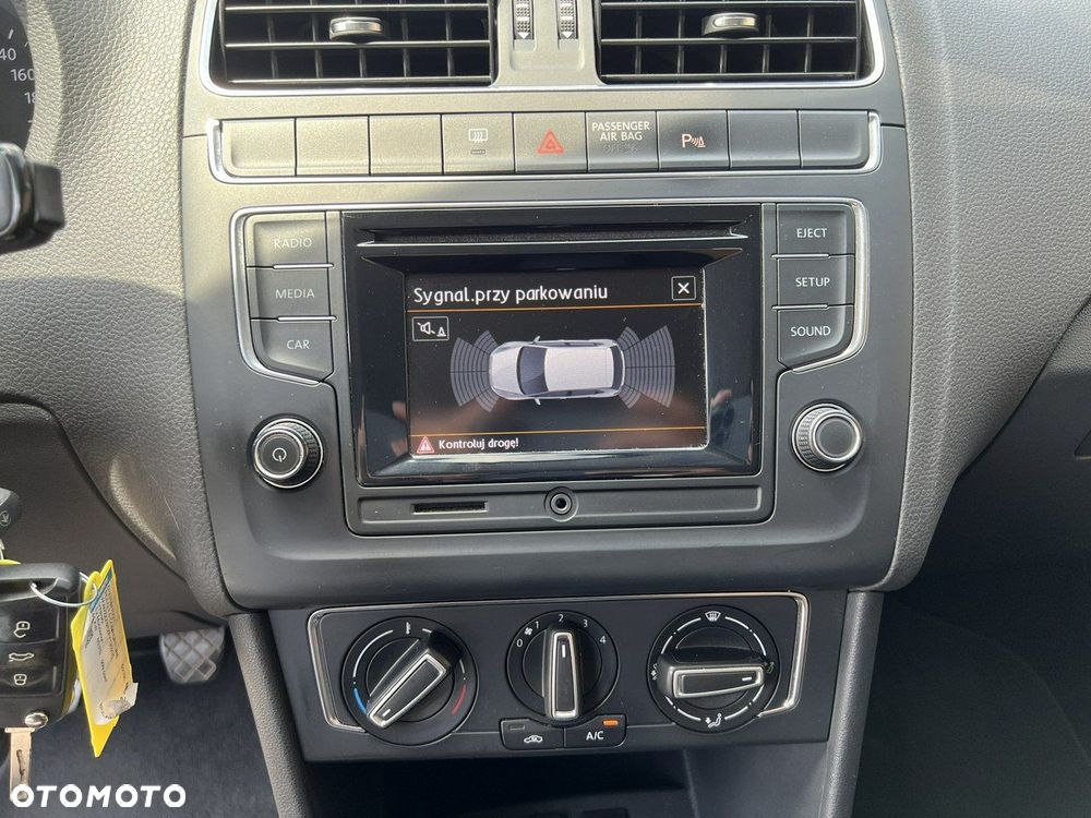 Volkswagen Polo - 13