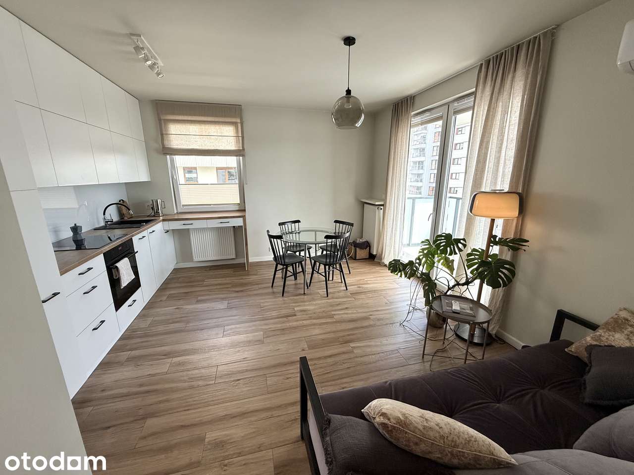Mieszkanie 37,5 m² z dużym balkonem i klimatyzacją - Gocław