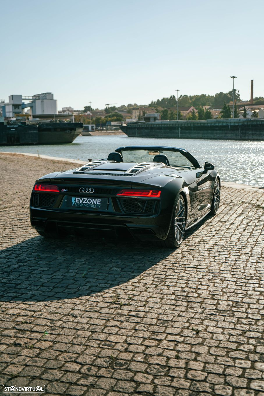Audi R8 Spyder V10 plus 5.2 FSI quattro S tronic - 16