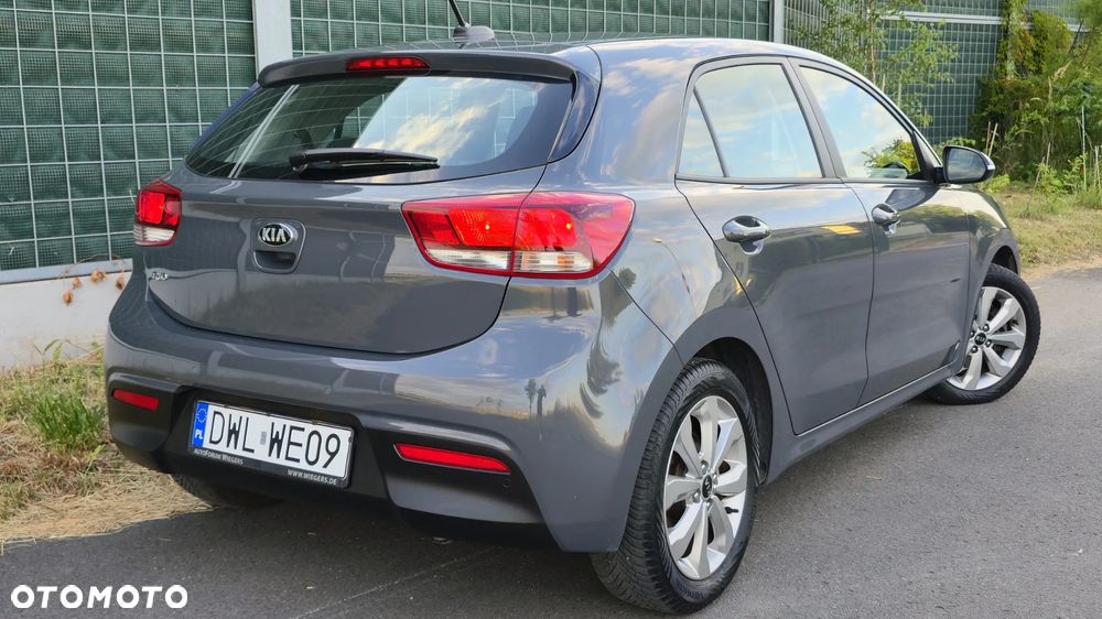 Kia Rio 1.2 L - 14