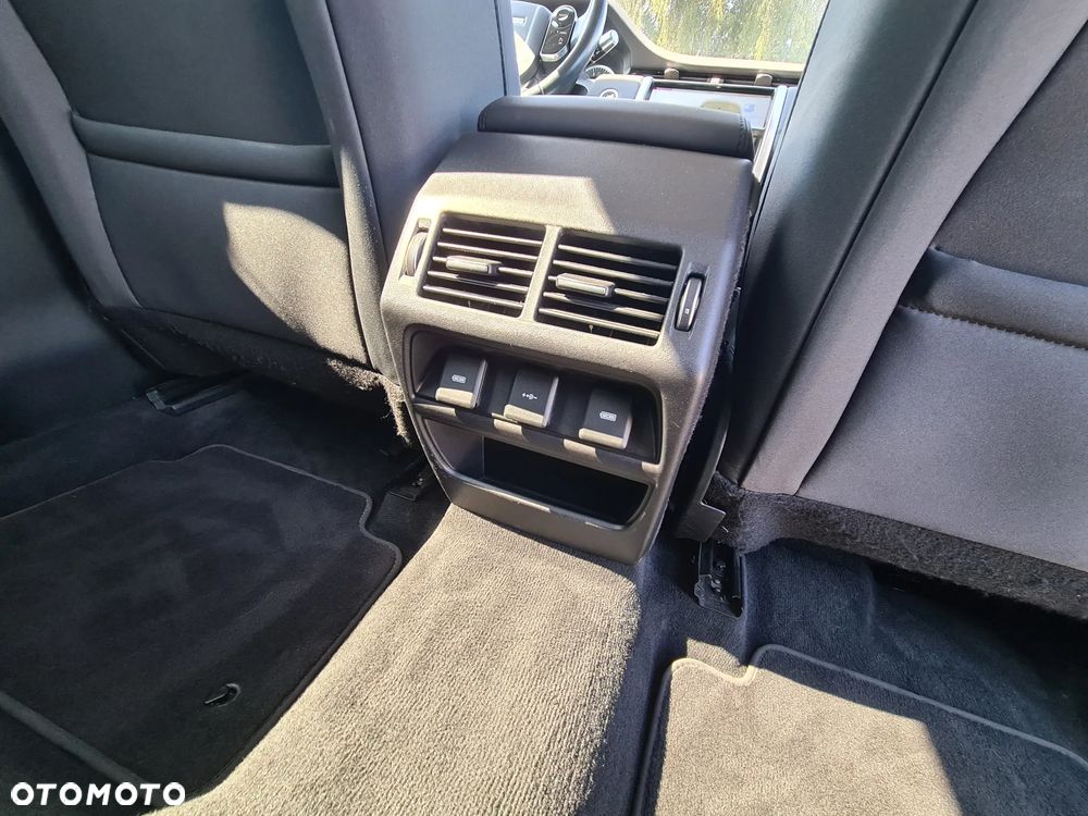 Land Rover Discovery Sport 2.0 Si4 Pure - 36