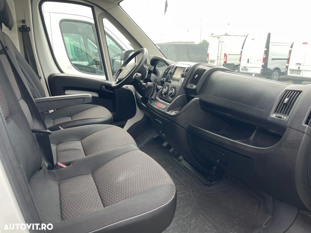Citroën Jumper L2H2 BlueHDI 140 - 16