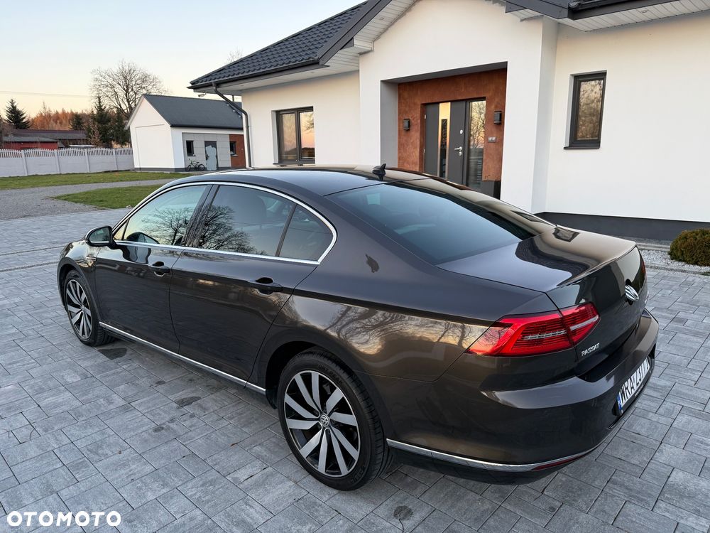 Volkswagen Passat 2.0 TDI BMT 4Mot Highline DSG - 17