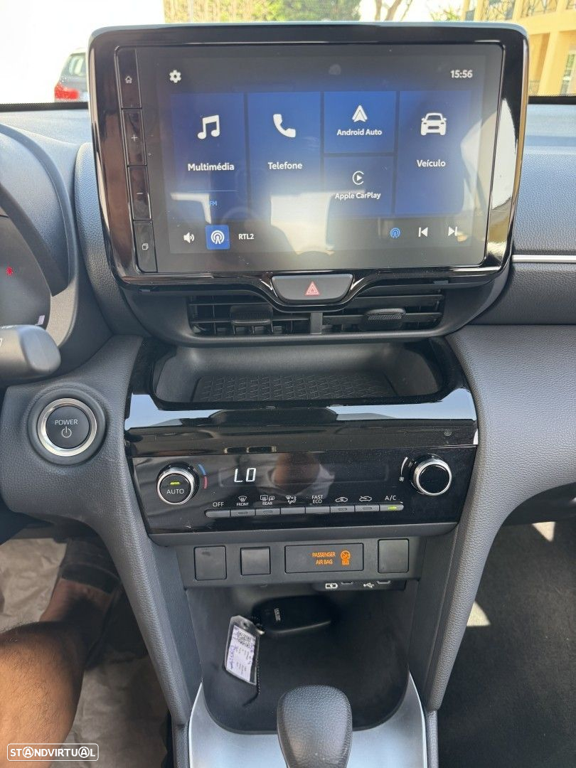 Toyota Yaris Cross 1.5 HDF Comfort Plus - 14