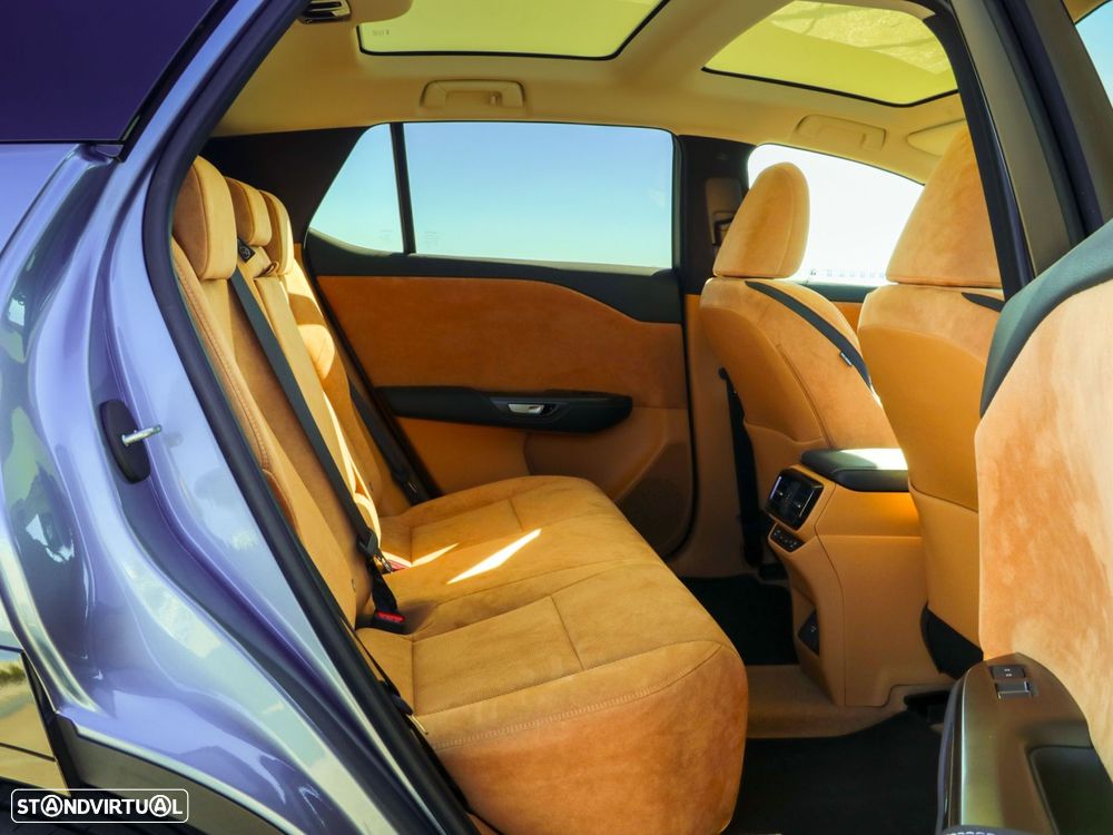 Lexus RZ 450e Luxury Bi-Tone - 15