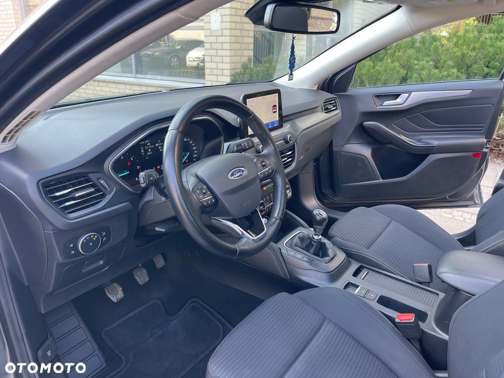 Ford Focus - 21