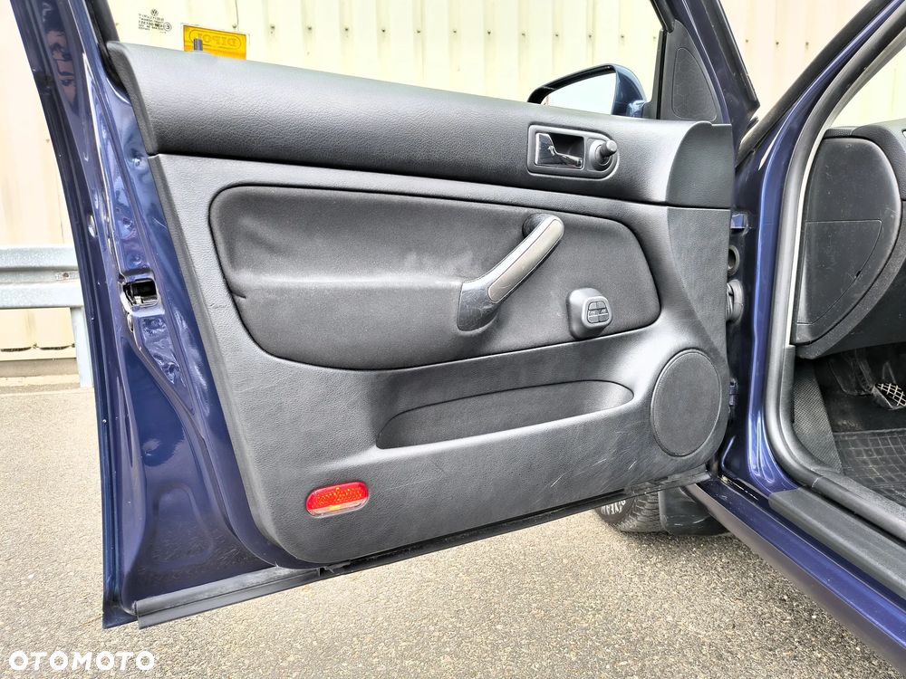 Volkswagen Bora 1.6 Comfortline - 21