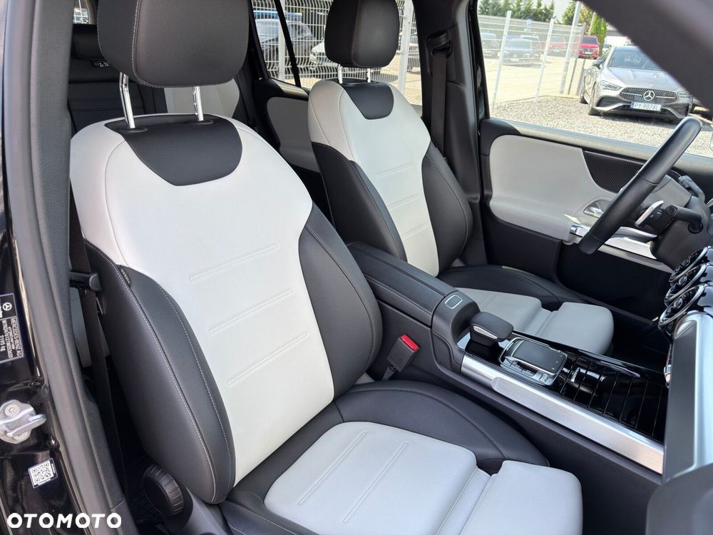 Mercedes-Benz GLB 200 d AMG Line 8G-DCT - 18