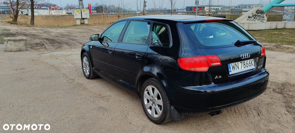 Audi A3 Sportback 2.0 TDI Ambiente S tronic - 10