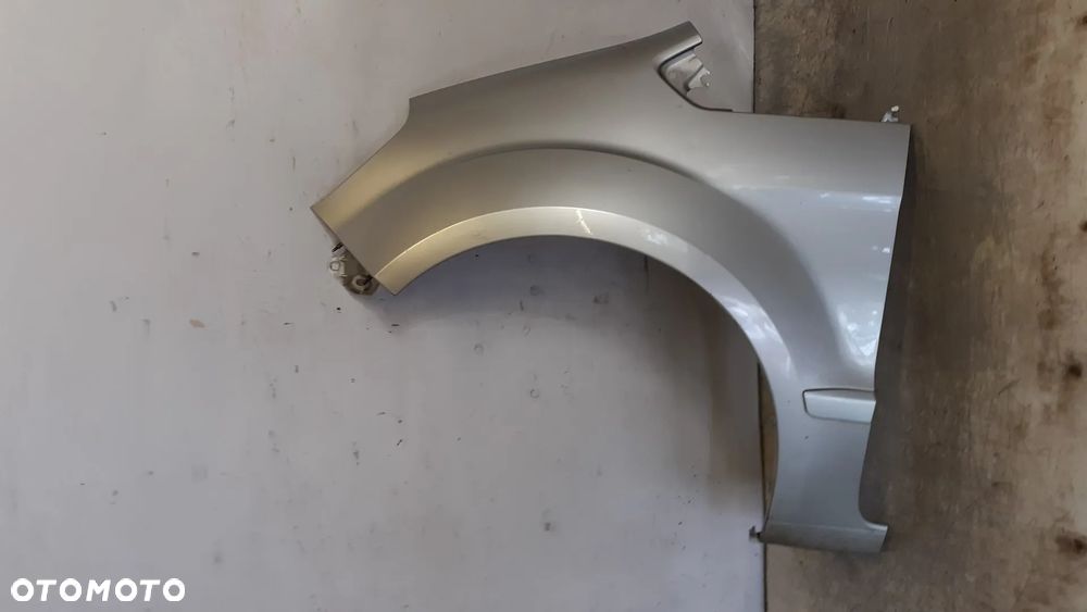 * BŁOTNIK PRZÓD PRZEDNI  LEWY FORD GALAXY II  MK2 SREBRNY - 1