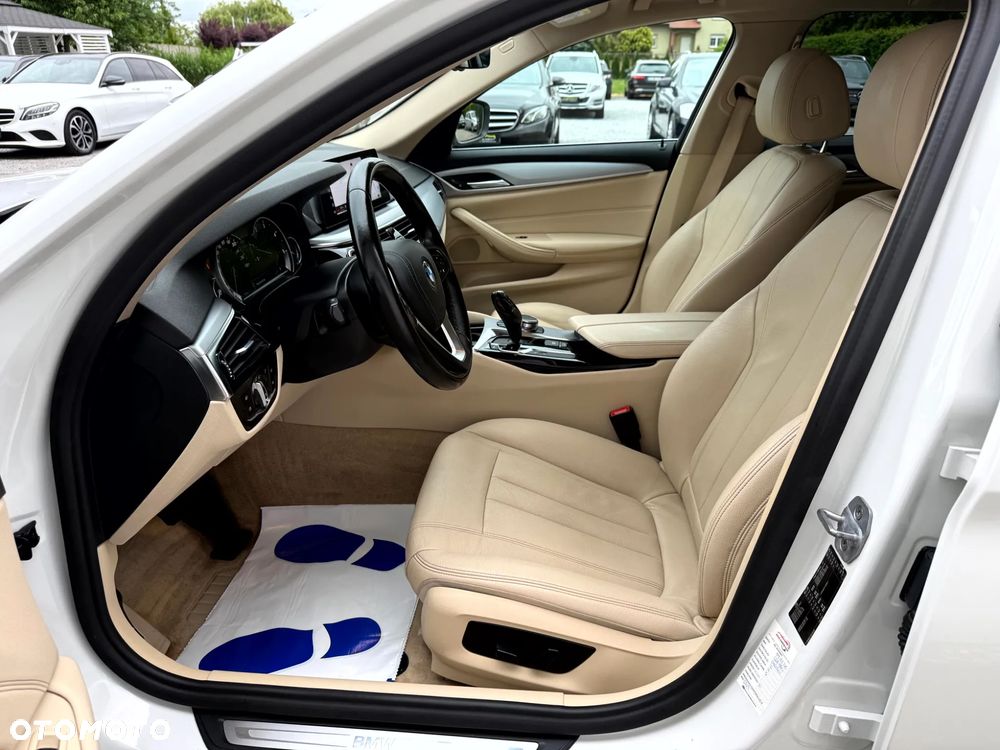 BMW Seria 5 520d Sport Line sport - 19
